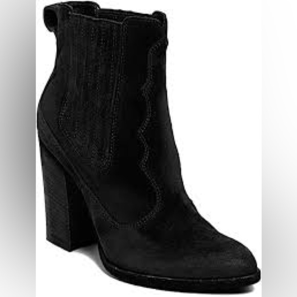 Dolce Vita Conway Western Cowboy Booties